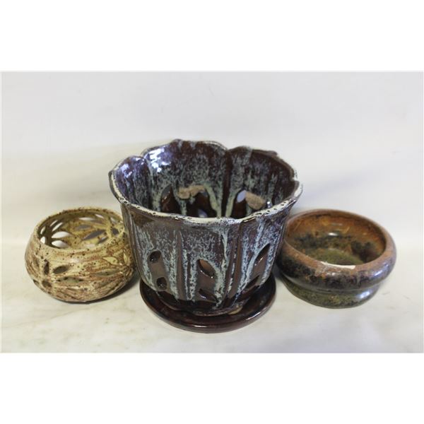 VINTAGE PLANT POTS ASSORTED