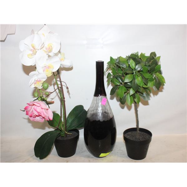 DECORATIVE BLACK VASE WITH 2 SILK PLANT