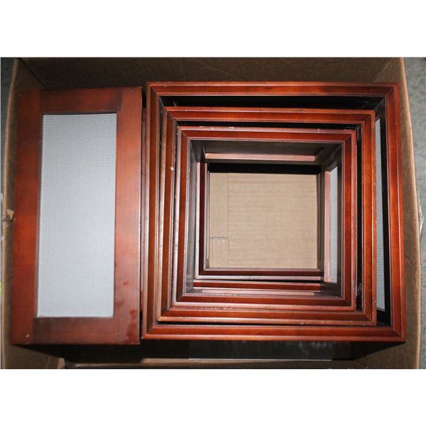 9 DECORATIVE WALL SHELVES