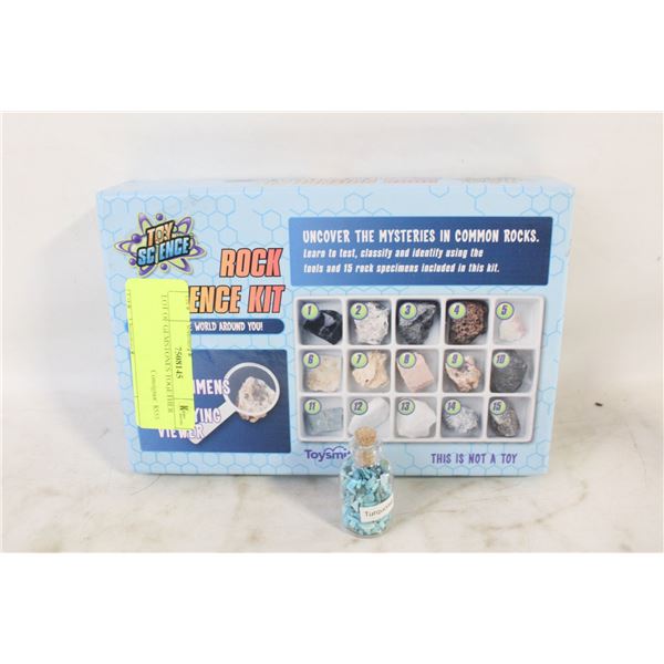 LOT OF GEMSTONES TOGETHER