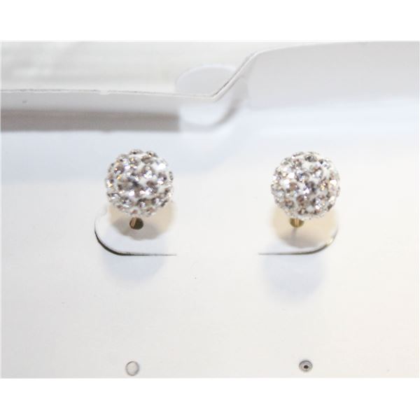 10KT GOLD EARRINGS IN BOX-ESTATE
