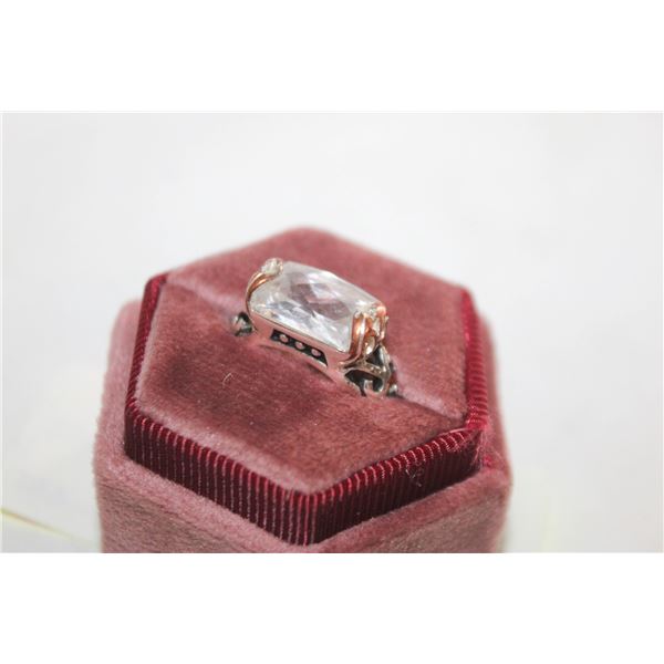 ESTATE RING IN BOX-ESTATE