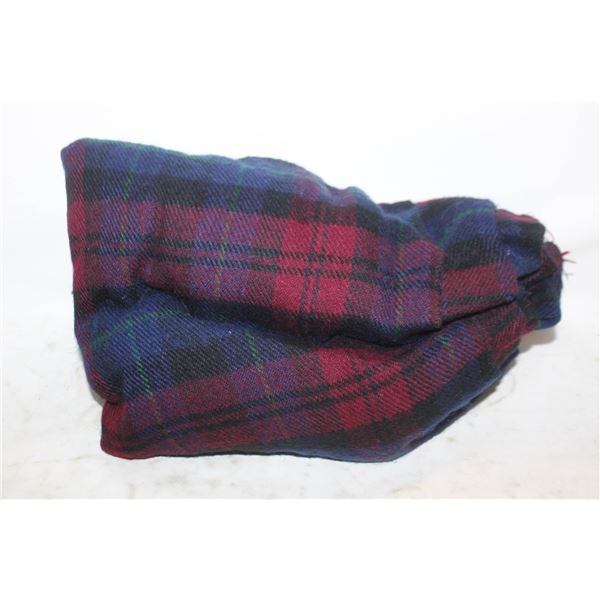 100% ACYLIC LARGE PLAID SHAWL