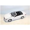 Image 1 : WHITE MAISTO MERCEDEZ BENZ