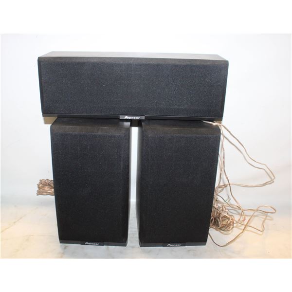 3 SPEAKERS+WIRE, 2 ARE 8” SQUARE &