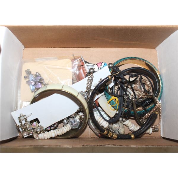 JEWELRY LOT
