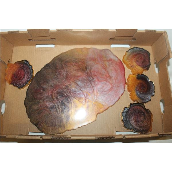 RESIN CENTERPIECE AND COASTERS