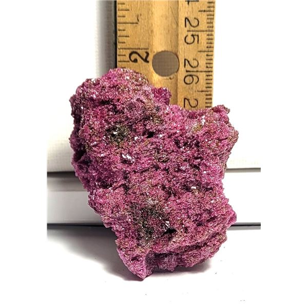 4)  NATURAL RED CORUNDUM MINERAL