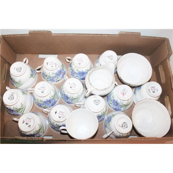 17PC ROYAL VALE ENGLAND FINE BONE CHINE WITH