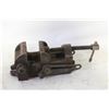 Image 1 : ANTIQUE CAST HINGED 10" VISE