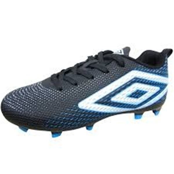 NEW UMBRO KIDS SOCCER CLEATS BLACK & BLUE SIZE 4