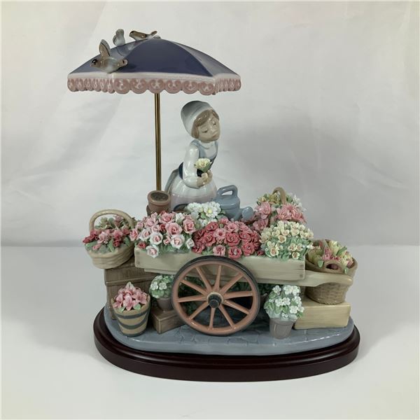 Lladro Flowers of the Season Porcelain Figurine Model 1454