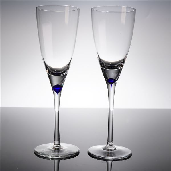 A Pair Crystal Wine Glasses