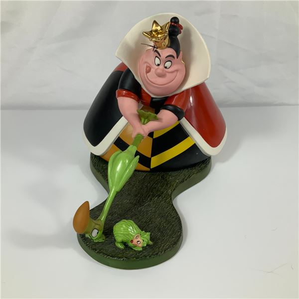 Walt Disney Classics Collection Alice in Wonderland Queen of Hearts Let the Game Begin Figurine