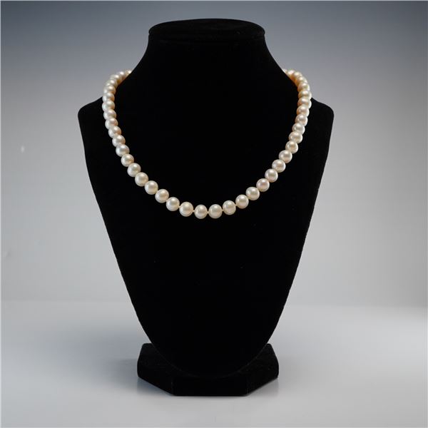 Pearl Hand Knotted Necklace with 10K Yellow Gold RTI Clasp