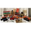 Image 1 : VINTAGE LIONEL MODEL TRAIN ITEMS - O GAUGE