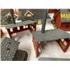 Image 15 : MODEL RAILROAD BUILDINGS AND SCENIC ACCESSORIES