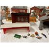 Image 4 : MODEL RAILROAD BUILDINGS AND SCENIC ACCESSORIES
