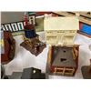 Image 9 : MODEL RAILROAD BUILDINGS AND SCENIC ACCESSORIES