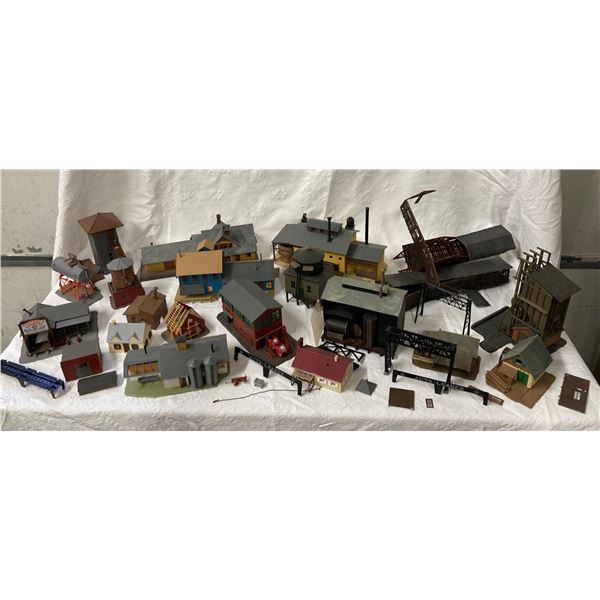 VINTAGE MODEL RAILROAD STRUCTURES