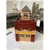Image 2 : VINTAGE MODEL TRAIN BUILDINGS AND SCENERY STRUCTURES