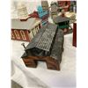 Image 3 : VINTAGE MODEL TRAIN BUILDINGS AND SCENERY STRUCTURES