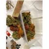 Image 5 : COLLECTION OF HO SCALE MODEL RAILROAD SCENERY, ACCESSORIES, AND TOOLS