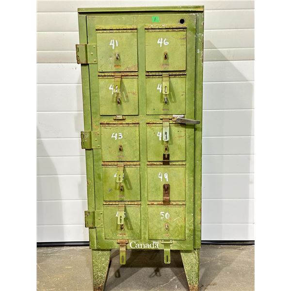 1960s Canada Post Mailbox