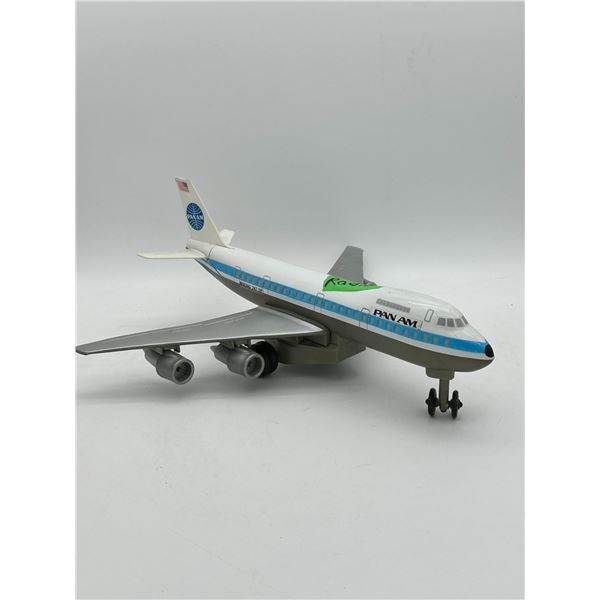 14 in. metal PAN AM airplane Radio