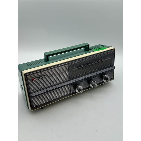 Vintage Marlin 7TR "Super Silicon Solid State" Transistor Radio
