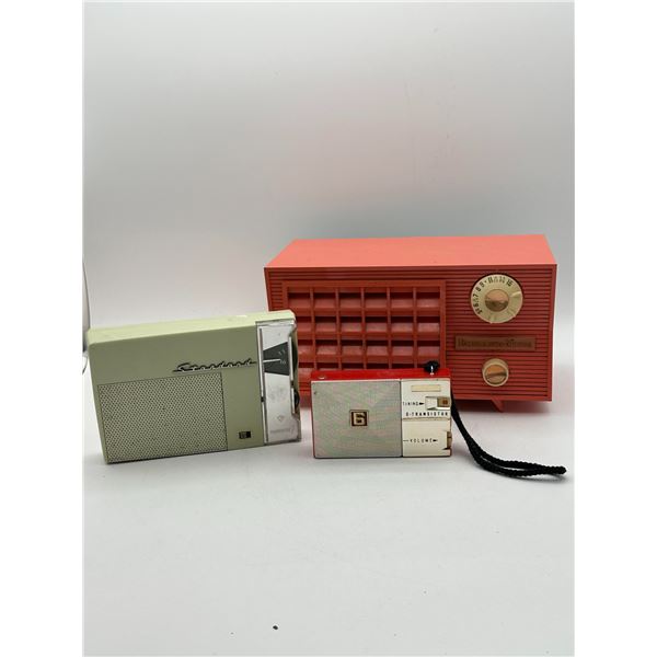 3 x radio and 2 transistor radios