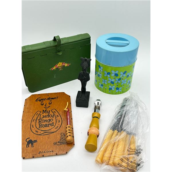 Bundle of mancave collectibles