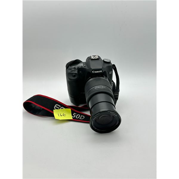 Canon EOS 50D DSLR Camera w/ Zoom Lens