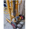 Image 2 : Material Handling Lift Stacker