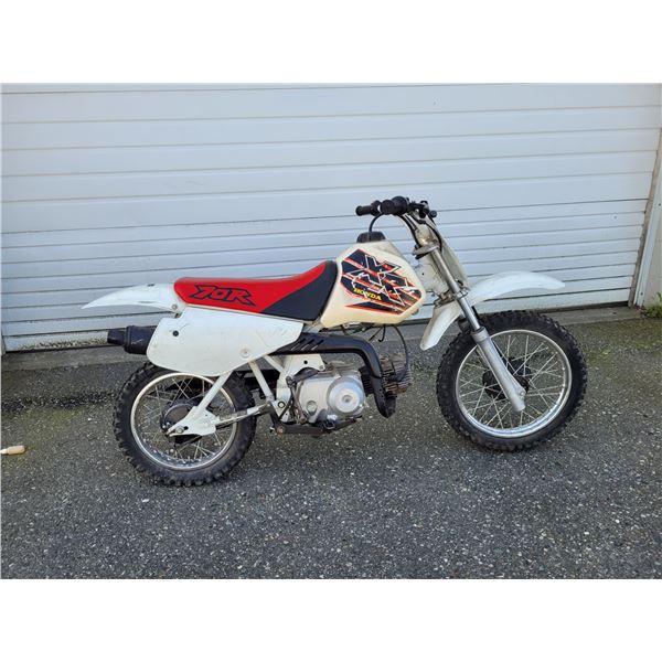 Honda XR70R Dirt Bike with brand new Carburetor