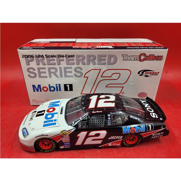 Team Caliber Diecast Ryan Newman #12 Mobil 1 Dodge Charger