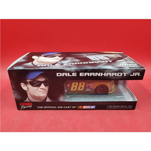 Sealed Action Racing Diecast Dale Earnhardt Jr. #88 Halo 5 2015 SS