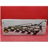 Image 2 : Precision Classics Diecast Model F145H 5-Bottom Moldboard Plow Replica