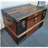 Image 2 : VTG Wooden Trunk