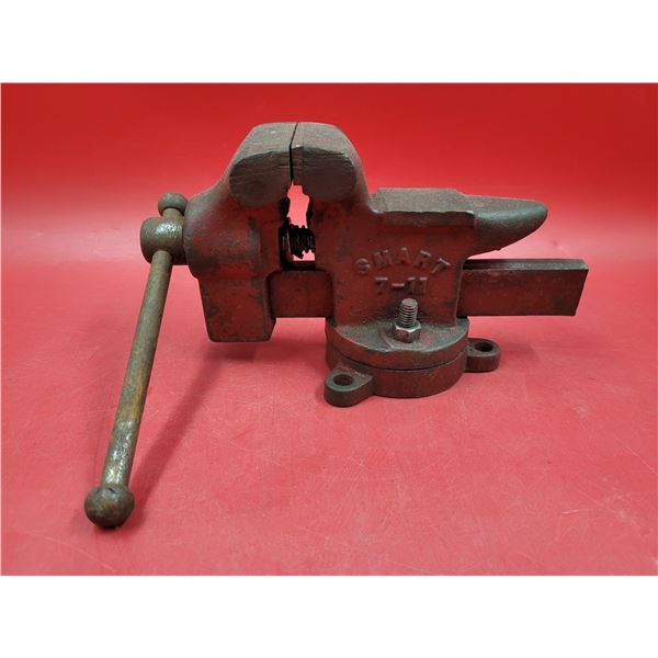 Heavy-Duty Smart 7-11 Vise