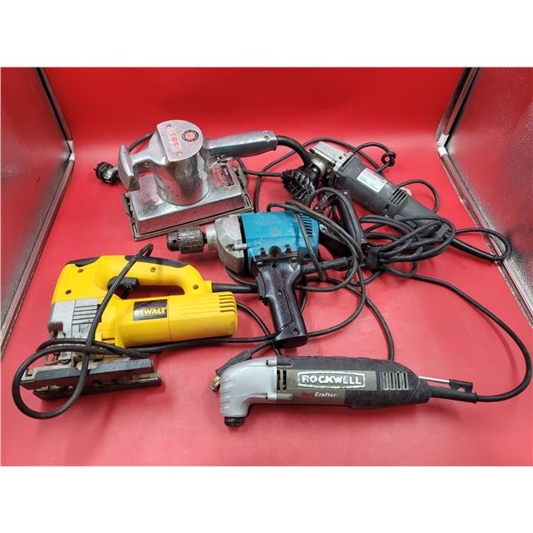 5 lot power tool, Dewalt Saw, Makita