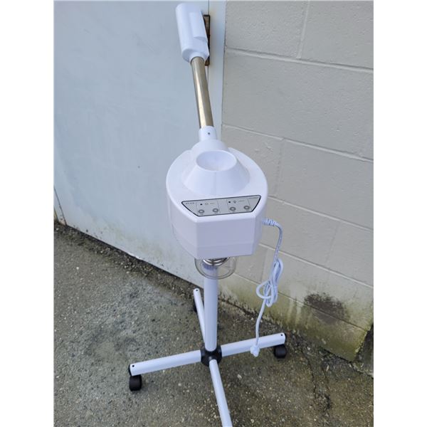 Professional facial streamer