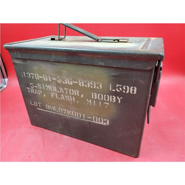 Vintage US millitary ammunition container