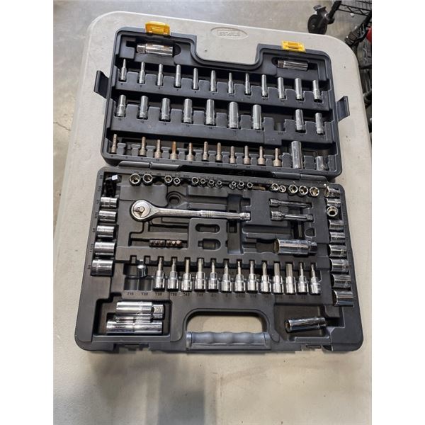 CASED SOCKET SET