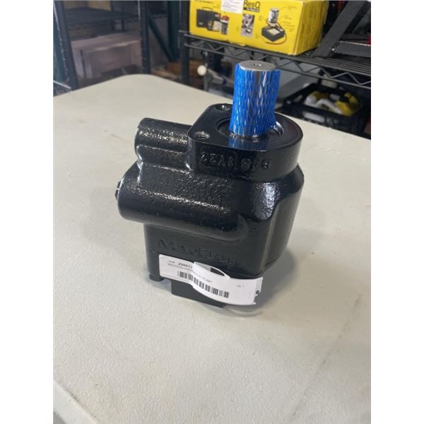 MACDON HYDRAULIC PUMP