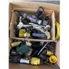 Image 3 : 2 TRAYS OF ELECTRICAL INCLUDING TIRE CHAIN RUBBER ADJUSTER
