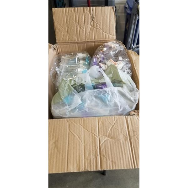 BOX OF NEW PLASTIC SPRAY BOTTLES