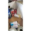 Image 3 : BOX OF SPRAY PAINT AND PAINT