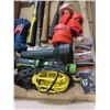 Image 4 : BOX OF SHINGLE HAMMERS, FLAGGING TAPE FLASHLIGHTS AND MORE