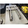 Image 2 : 2 LADDER JACKS